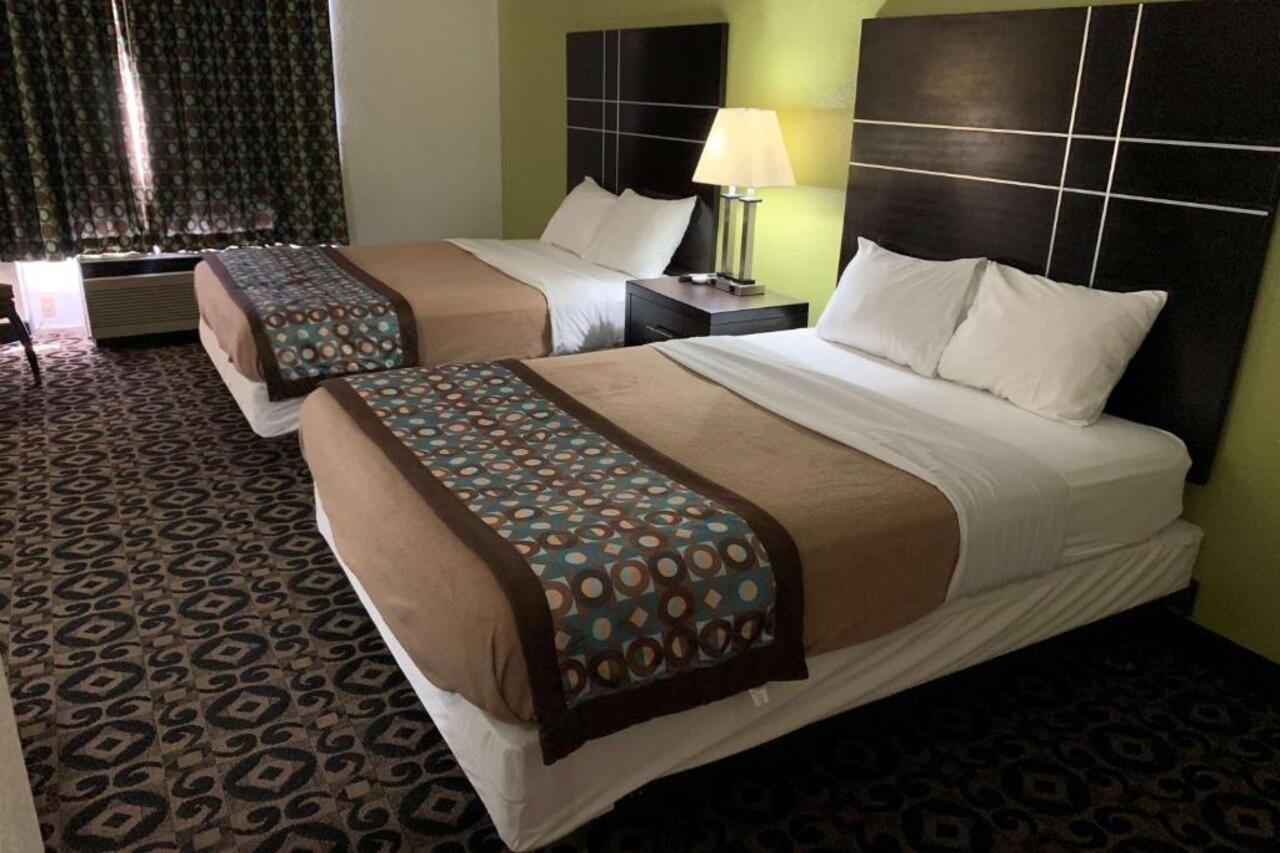 Travelodge By Wyndham Torrington Buitenkant foto