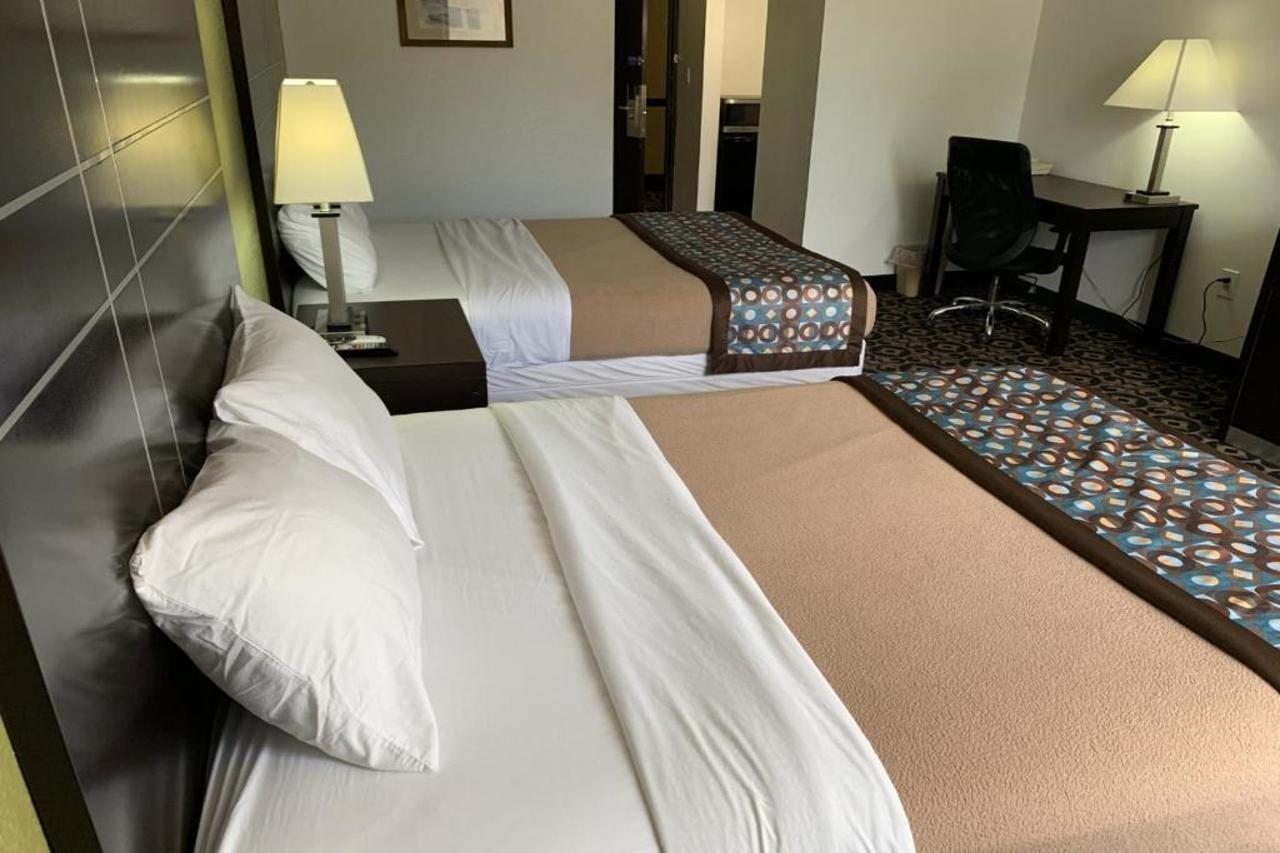 Travelodge By Wyndham Torrington Buitenkant foto
